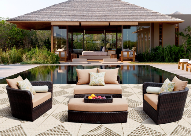 5 Fantastic Luxury Backyard Designs