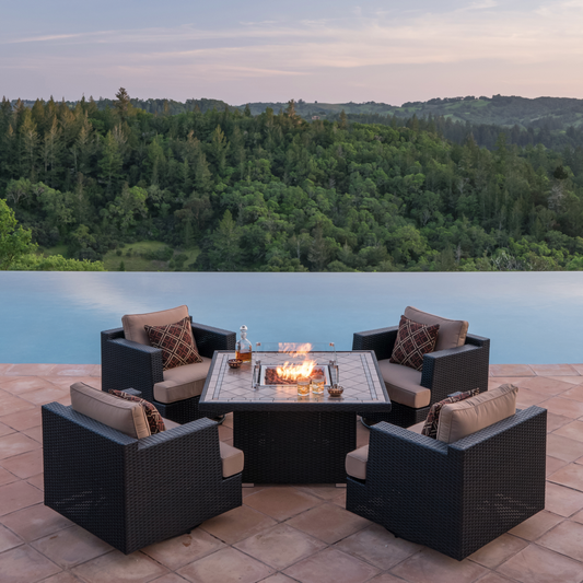 How to Create the Perfect Summer Outdoor Entertainment Space